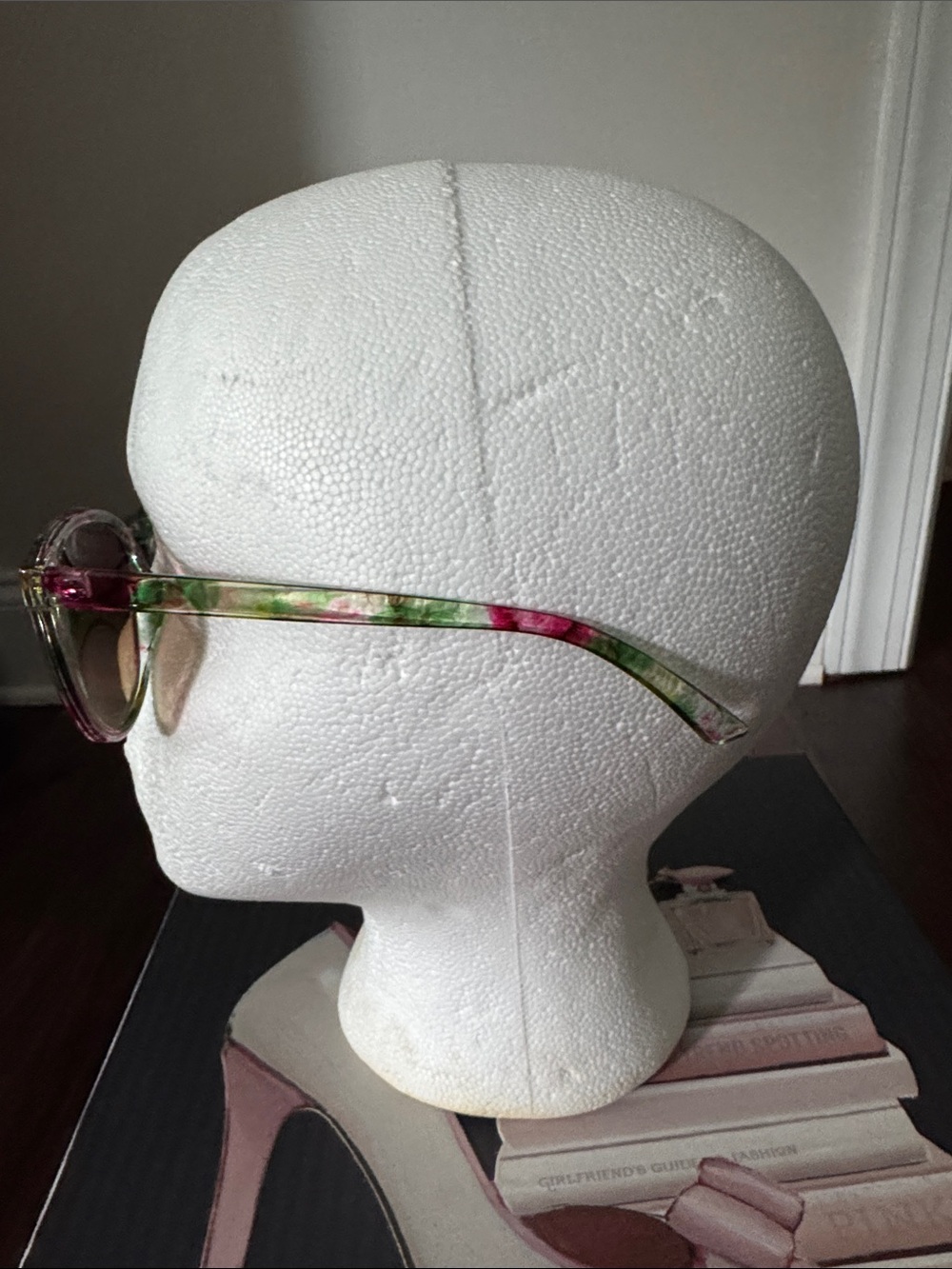 Floral Round Sunglasses - Pink Green Gradient Lenses - Picture 2 of 3